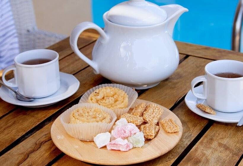 ویلای 3 خوابه با استخر, Village Heights Resort