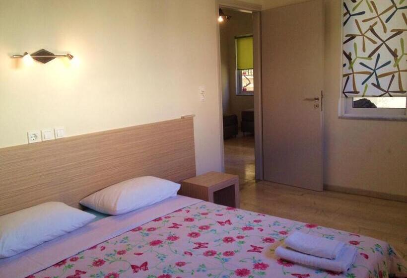 Семейные Апартаменты, Angelica Studios And Apartments