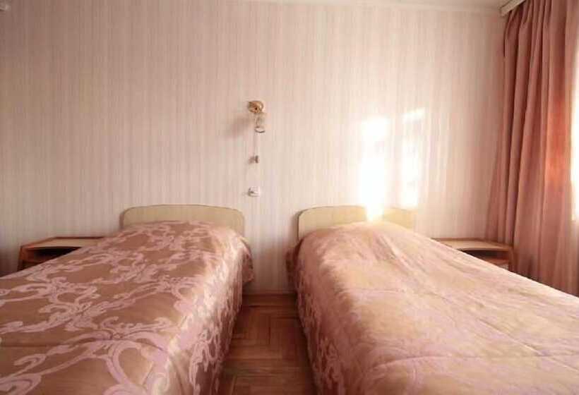 Семейный Номер, 40 Let Pobedy