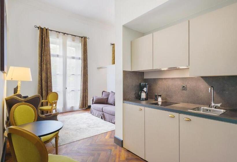 Апартаменты Superior 1 Спальня, Appart City Collection Nîmes Arènes