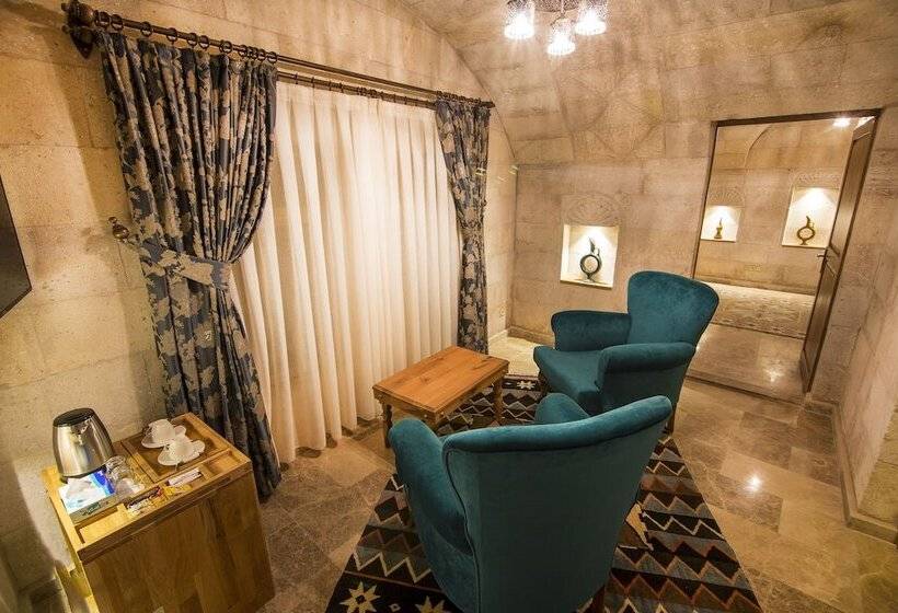 스위트 킹사이즈 침대, Caldera Cave Hotel & Restaurant