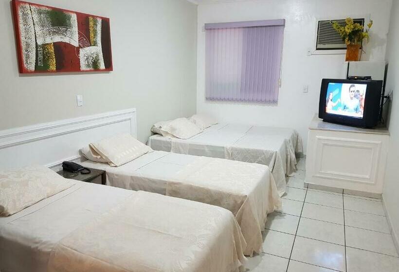 חדר סטנדרט לשלושה, Pluma Hotel Cidade