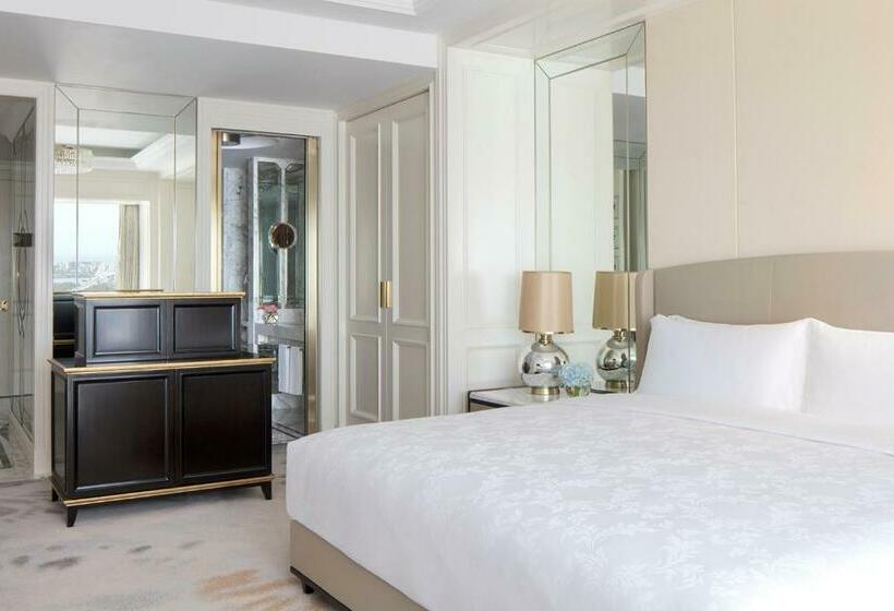 Номер Deluxe, The Langham Haikou