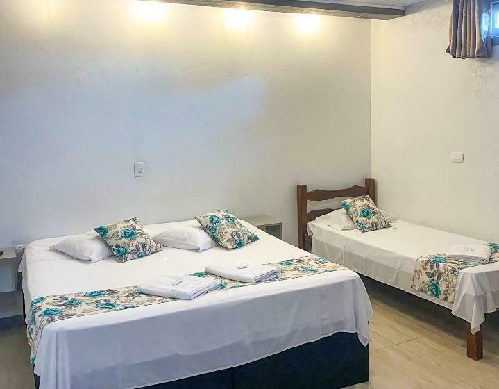 Quarto Triplo Estandar, Voa Pousada Brisa