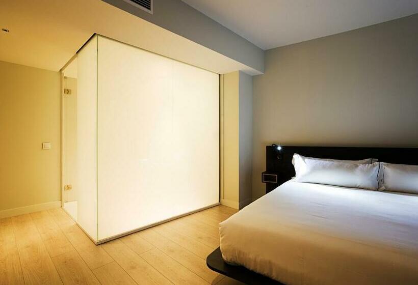 Quarto Deluxe, B&b Hotel Madrid Centro Puerta Del Sol