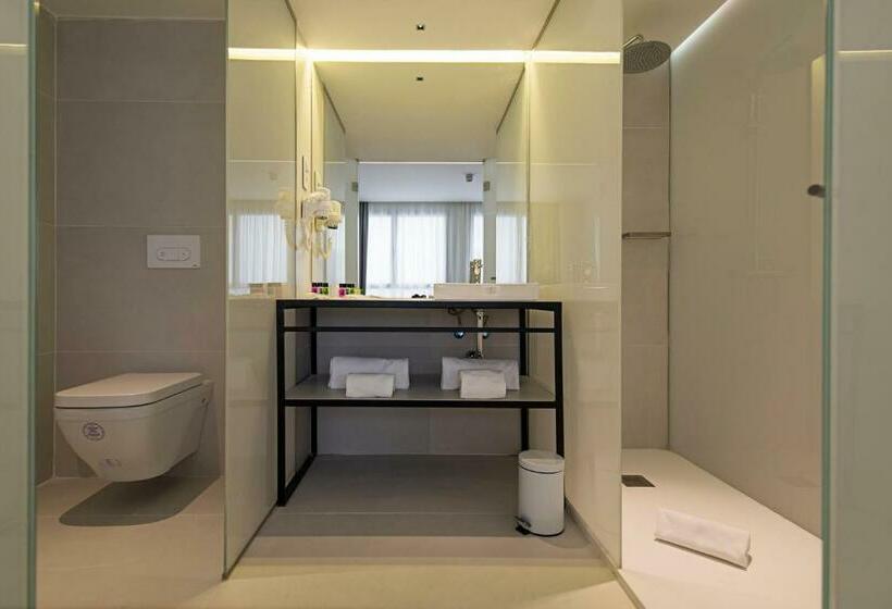 Quarto Deluxe, B&b Hotel Madrid Centro Puerta Del Sol