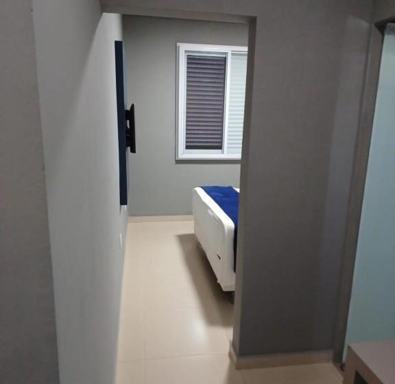 Quarto Deluxe, Ribs