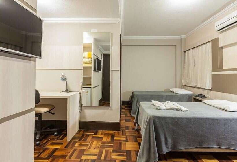 اتاق لوکس سه تخته, Tri Hotel Criciúma