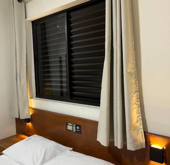 디럭스 룸, Acomodare Hotel  Sob Nova Direção