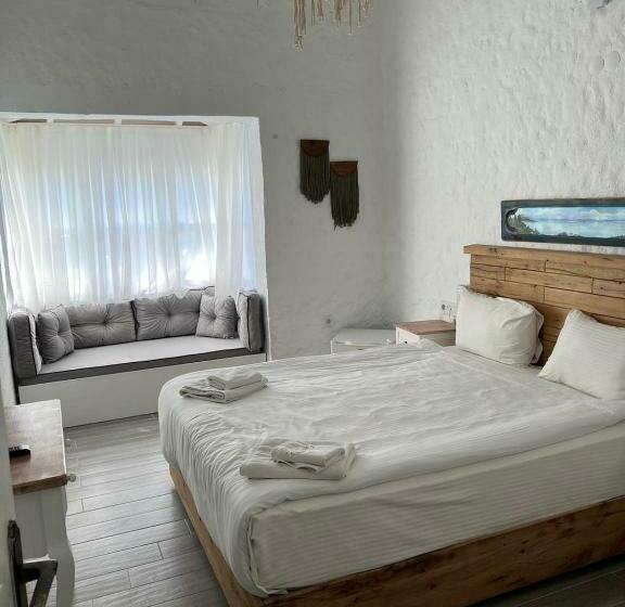 Люкс Повышенной Комфортности, Boreas Butik Hotel   Adults Only