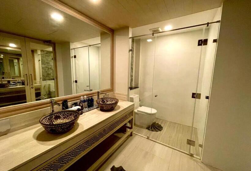 Апартаменты 1 Спальня Вид на Море, Beach Walk Boutique Resort