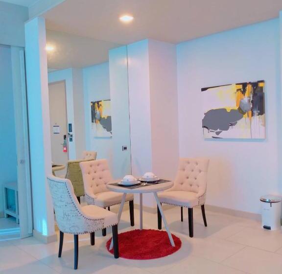 Апартаменты 1 Спальня Вид на Море, Beach Walk Boutique Resort