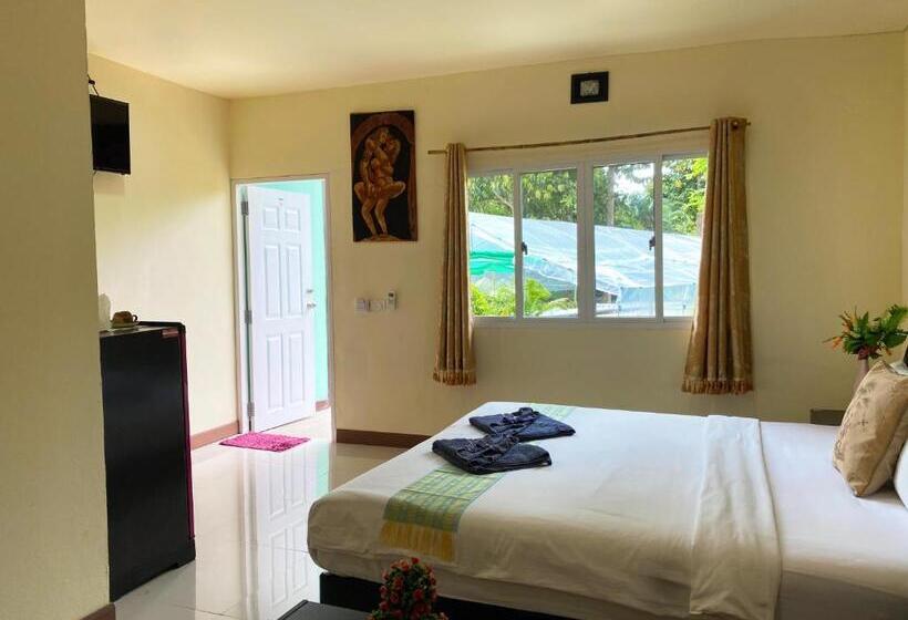 수피리어 룸, Everest Resort Samui   Sha Plus