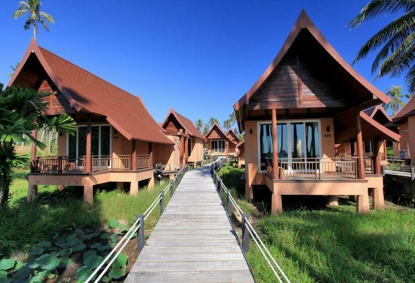 Бунгало Deluxe, Koh Kood Paradise Beach