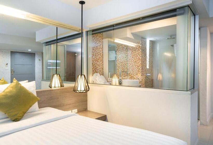 스탠다드 룸 킹사이즈 침대, Silla Loft