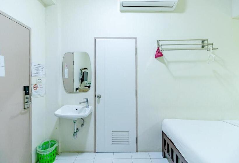اتاق استاندارد, Sleep Dee Hostel
