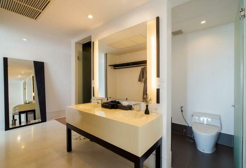 اتاق لوکس با چشم‌انداز دریا, The Palayana Hua Hin