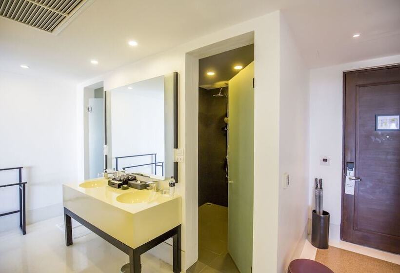 اتاق لوکس با چشم‌انداز دریا, The Palayana Hua Hin