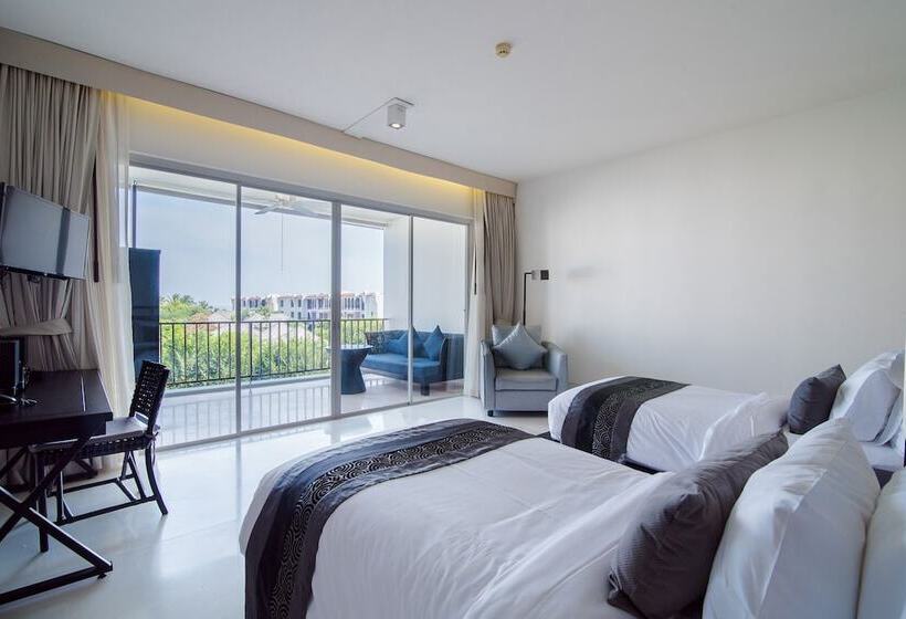 سوئیت خانواده 2 خوابه, The Palayana Hua Hin