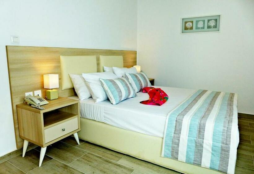 Family Suite, Amaryllis Beach