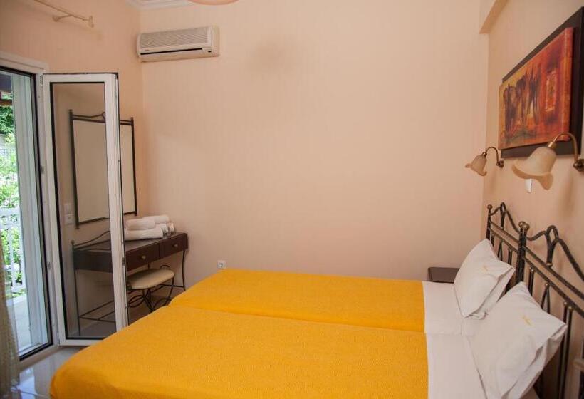 Семейные Апартаменты, Brentanos Apartments   A   View Of Paradise