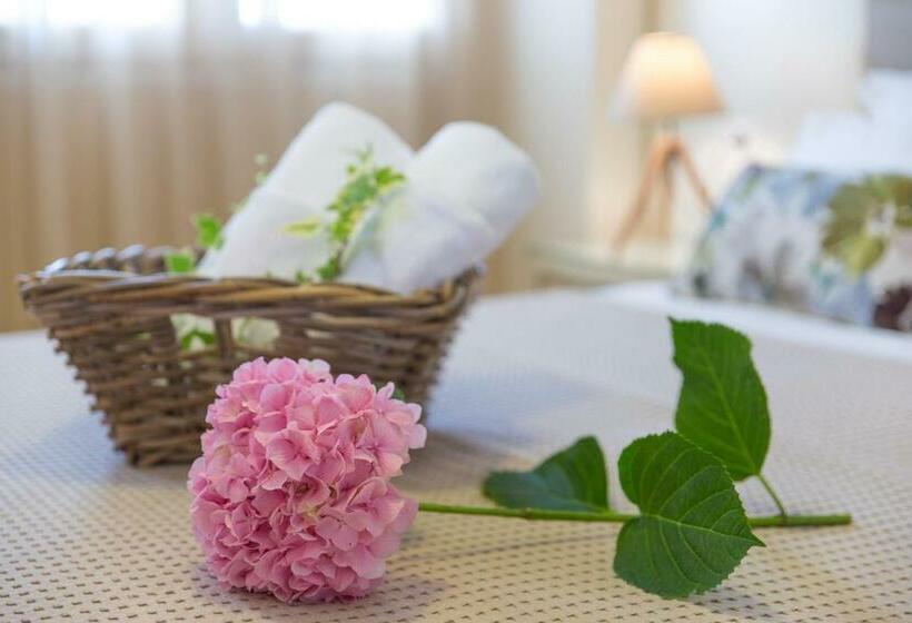 패밀리 스위트, Luxury Villa Fotini