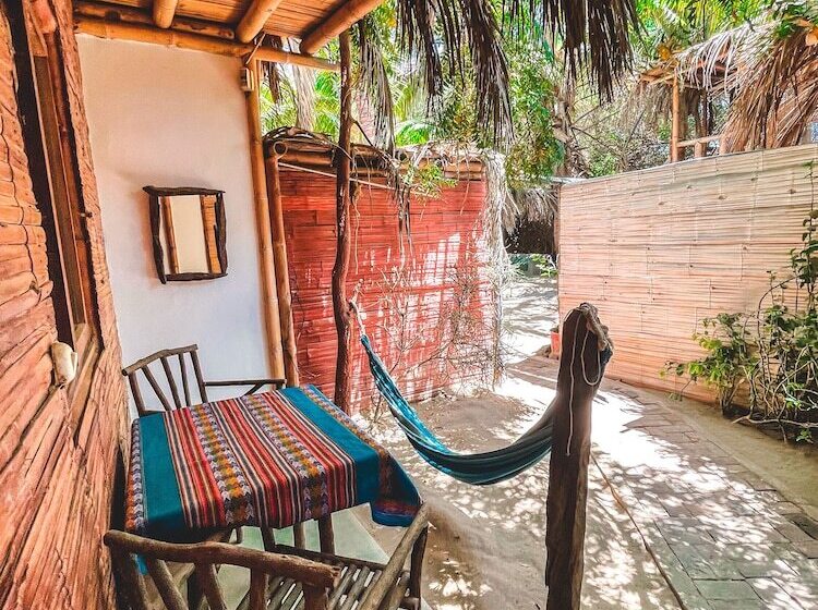 اتاق استاندارد, Naif Rustic & Ecologic Lodge