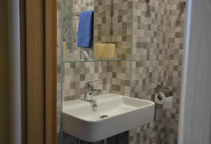 اتاق اکونومی, Penzion Aurooms