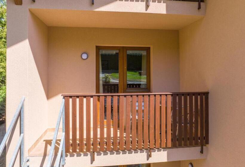 חדר סטנדרט לשלושה עם מרפסת, Penzion Balcony