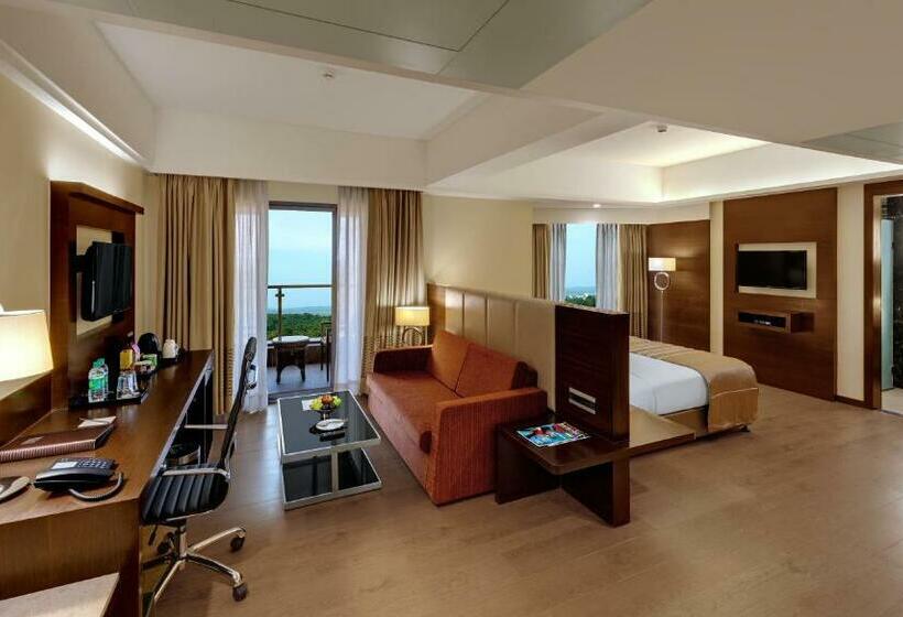 Номер Executive, The Fern Kadamba Hotel And Spa