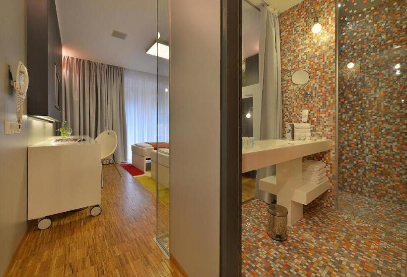 اتاق سوپریور خانوادگی, Omnia Hotel Relax & Wellness