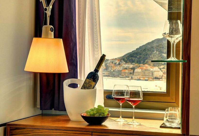 Люкс Боковой Вид на Море, Horizon Luxury Suites & Design Rooms