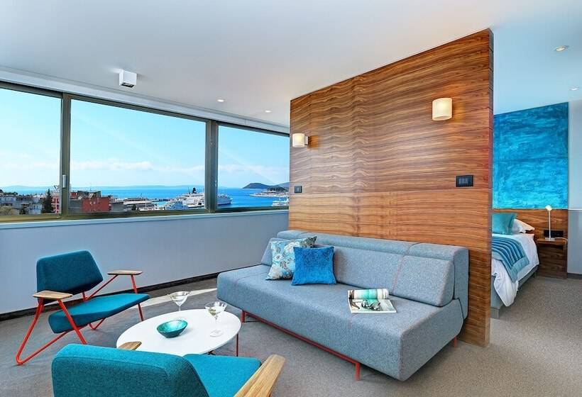 Люкс Superior Вид на Море, Horizon Luxury Suites & Design Rooms