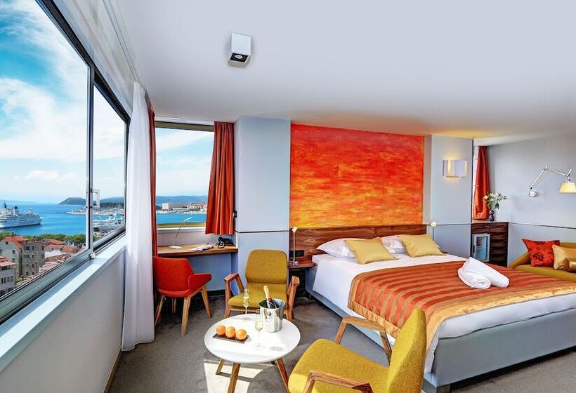 Люкс Deluxe Вид на Море, Horizon Luxury Suites & Design Rooms