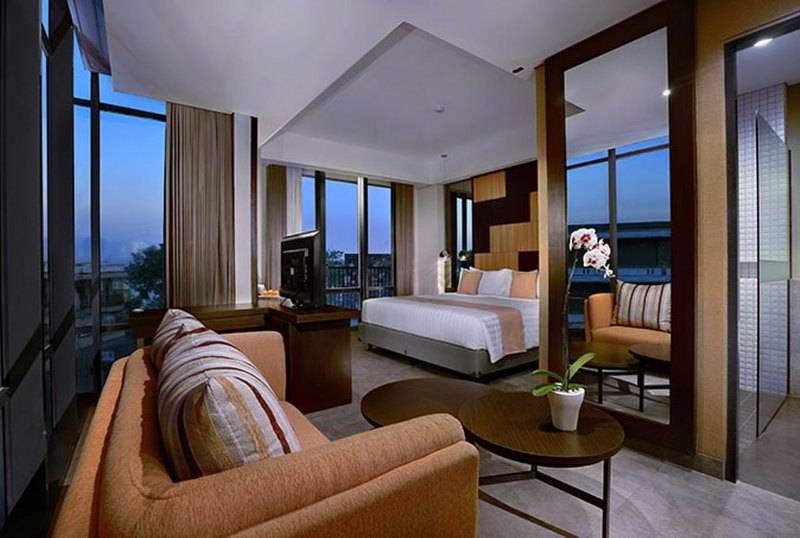 Номер Deluxe, Aston Inn Mataram