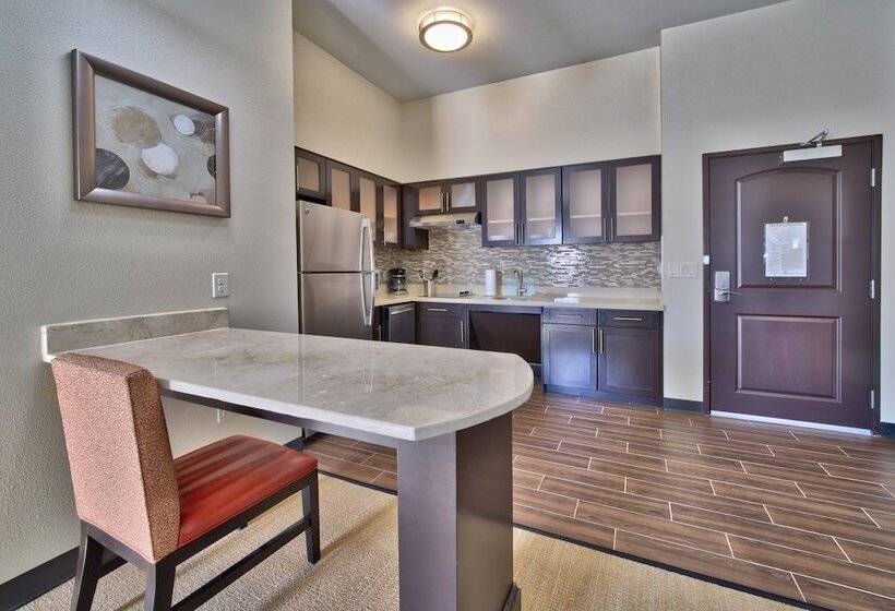 适合残疾人士使用的套间, Staybridge Suites Lubbock South, An Ihg