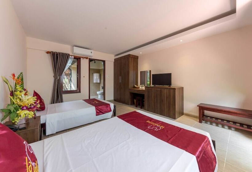 ویلای استاندارد با چشم‌انداز باغ, La Paloma Resort