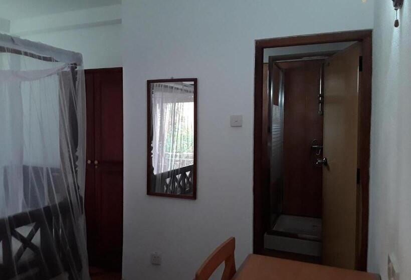 이코노미 룸, Flamingo Guest House