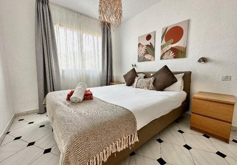 Апартаменты 1 Спальня, Albir Hills Apartments