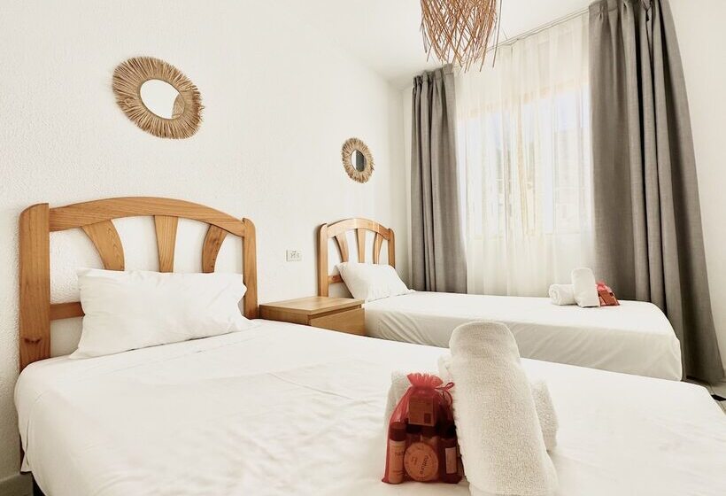 带2个卧室的标准洋房, Albir Hills Apartments