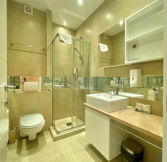 آپارتمان راحتی 1 خوابه, Butua Residence