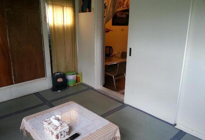 اتاق استاندارد با چشم‌انداز کوهستان, Wangyuku B&b