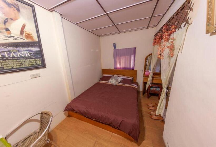 اتاق استاندارد با چشم‌انداز کوهستان, Wangyuku B&b