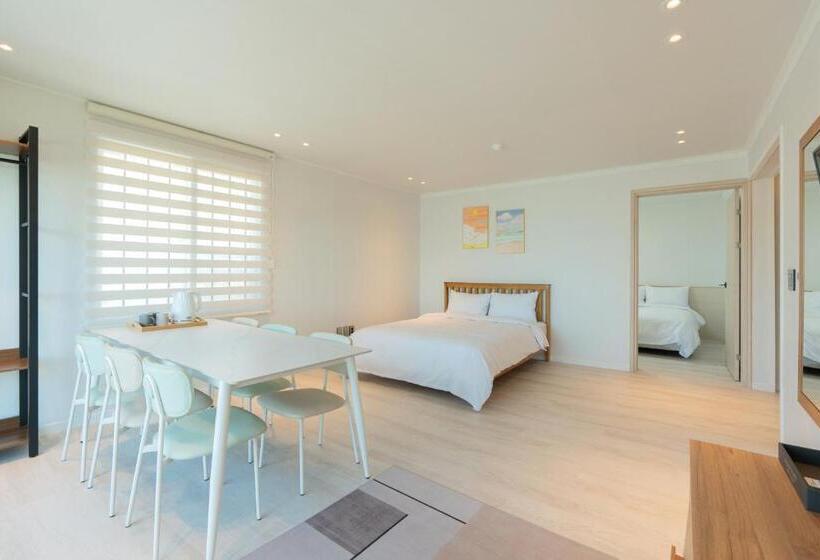 Deluxe Suite Sea View, Ocean Palade