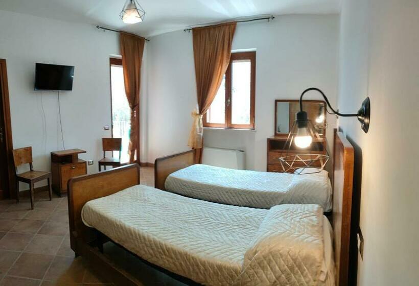 Номер Стандарт с Балконом, Tenuta Villa Torriti