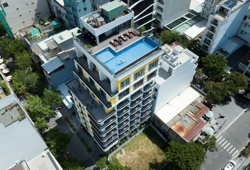 اتاق استاندارد با بالکن, Luxury Hotel Near Da Nang Beach   Charming Beauty