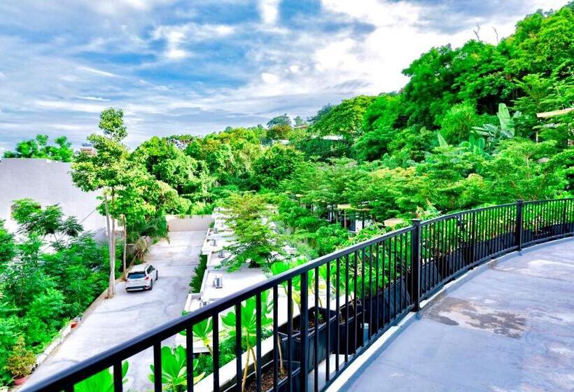 اتاق لوکس چهار تخته, Babylon Mini Resort