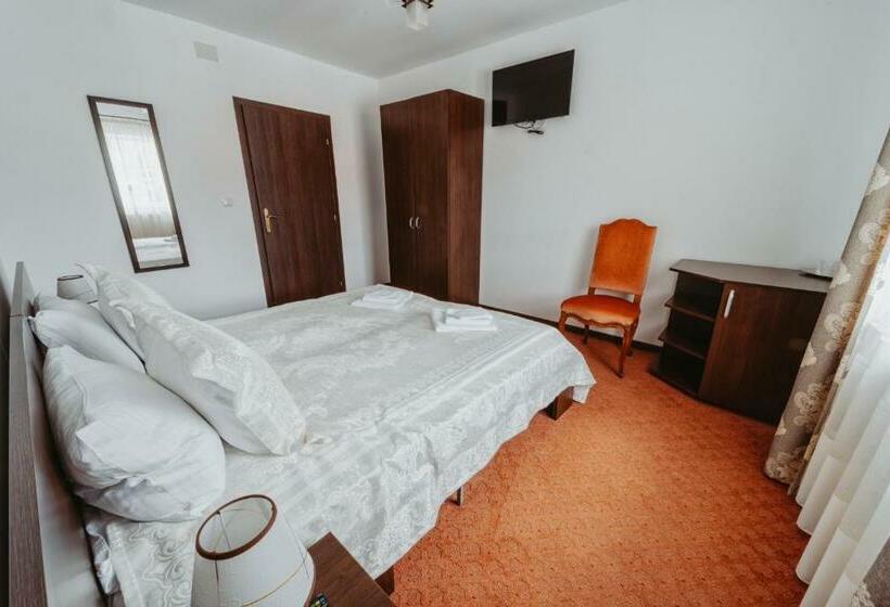 اتاق استاندارد, Complex Turistic Constantin Bucovina