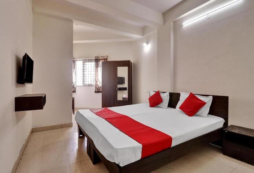 Quarto Triplo Clássico, Oyo Flagship 81553 Green Residency