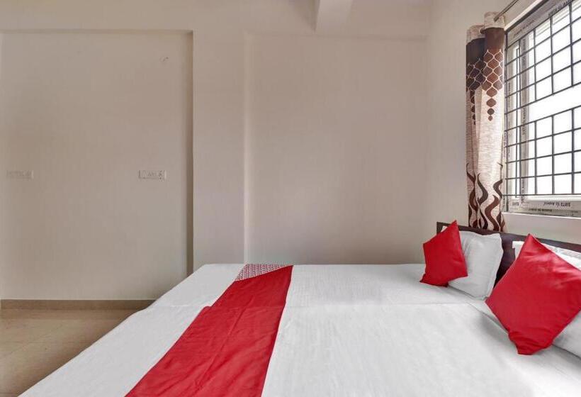 Quarto Triplo Clássico, Oyo Flagship 81553 Green Residency